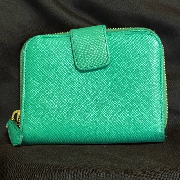 PRADA COMPACT WALLET - Picture 3 of 12